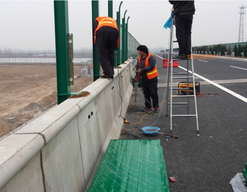 赣州桥梁吸音隔音板-- 科亚赣州声屏障生产厂家