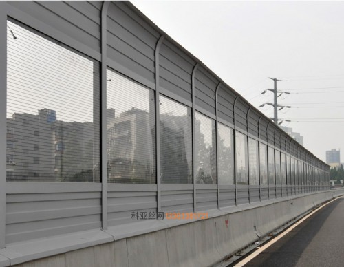 九江阳光板降噪声屏障-- 科亚九江声屏障生产厂家