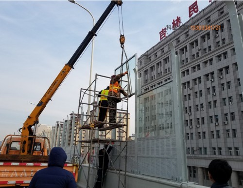 襄阳立交桥吸音屏障-- 科亚襄樊声屏障生产厂家
