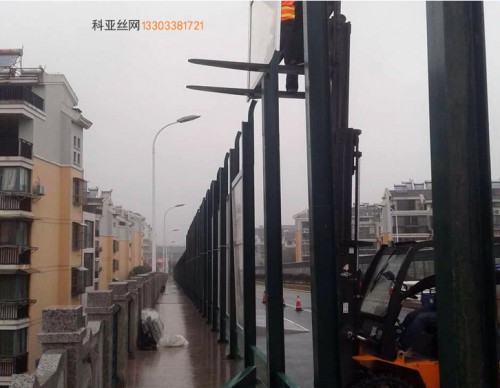 咸阳立交桥吸音隔音板-- 科亚咸阳声屏障生产厂家